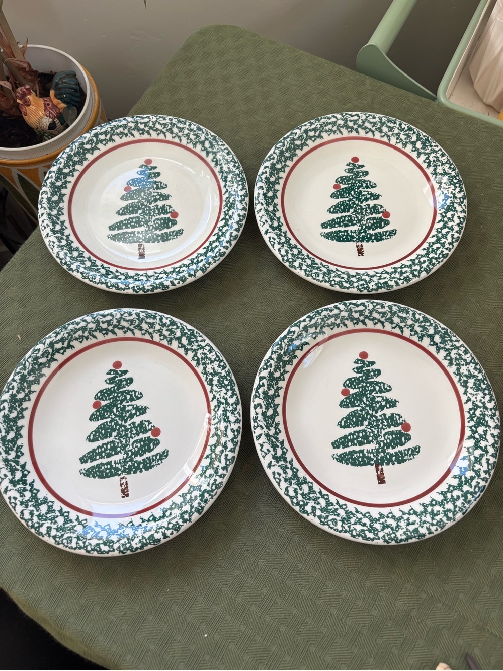 Vintage Festive Green Christmas Tree Dinner Plates - Set of 4